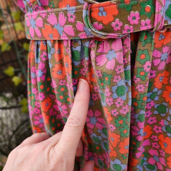 Vintage 1950's Mod Floral Print Shirtwaist Dress, Handmade - Picture 14 of 17